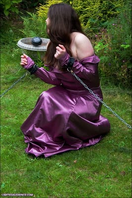 Chained – Catya
