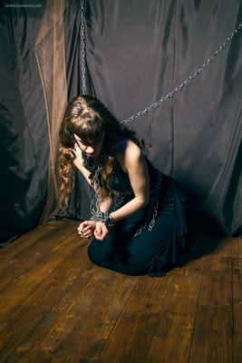Lady In Chains 2 – Fay
